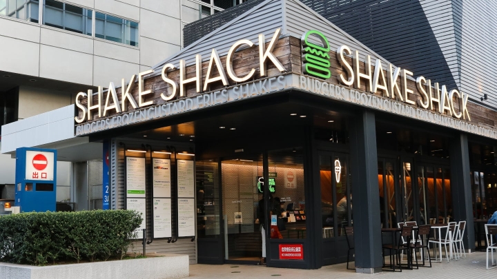 Shake Shack показала значительный рост прибыли в Q3 2025